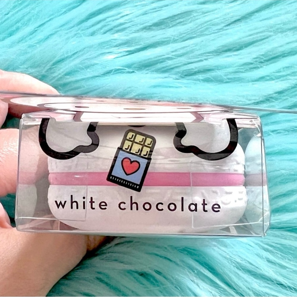 Crème Shop X Sanrio White Chocolate Limited Edition Hello Kitty Macaron Lip Balm - Picture 3 of 6